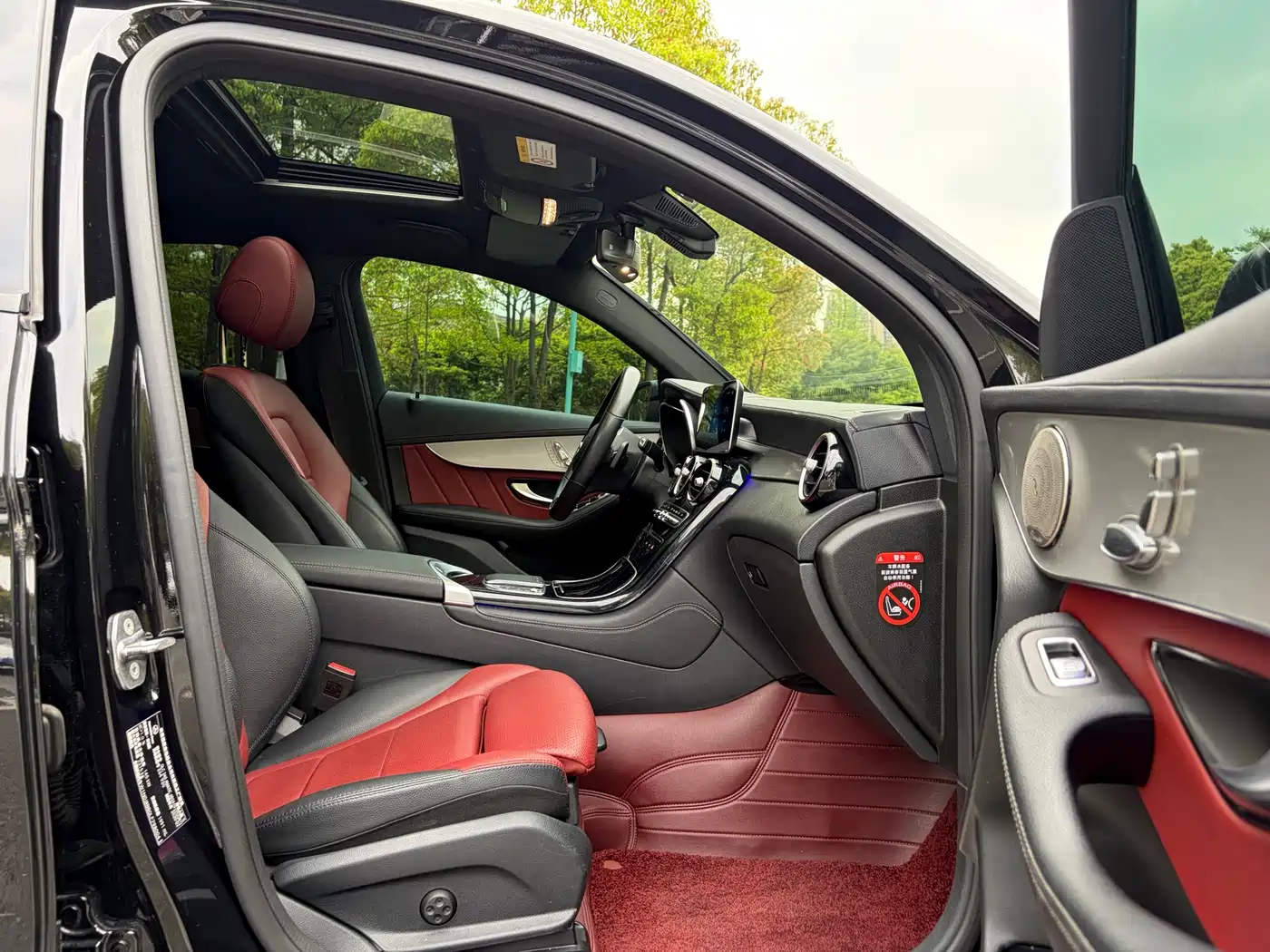 Mercedes-Benz GLC Coupe 2020 GLC 260 4MATIC Coupe SUV фото 17