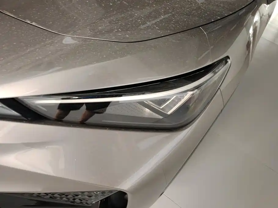 Volkswagen Unique 06 2025 2025 Pure