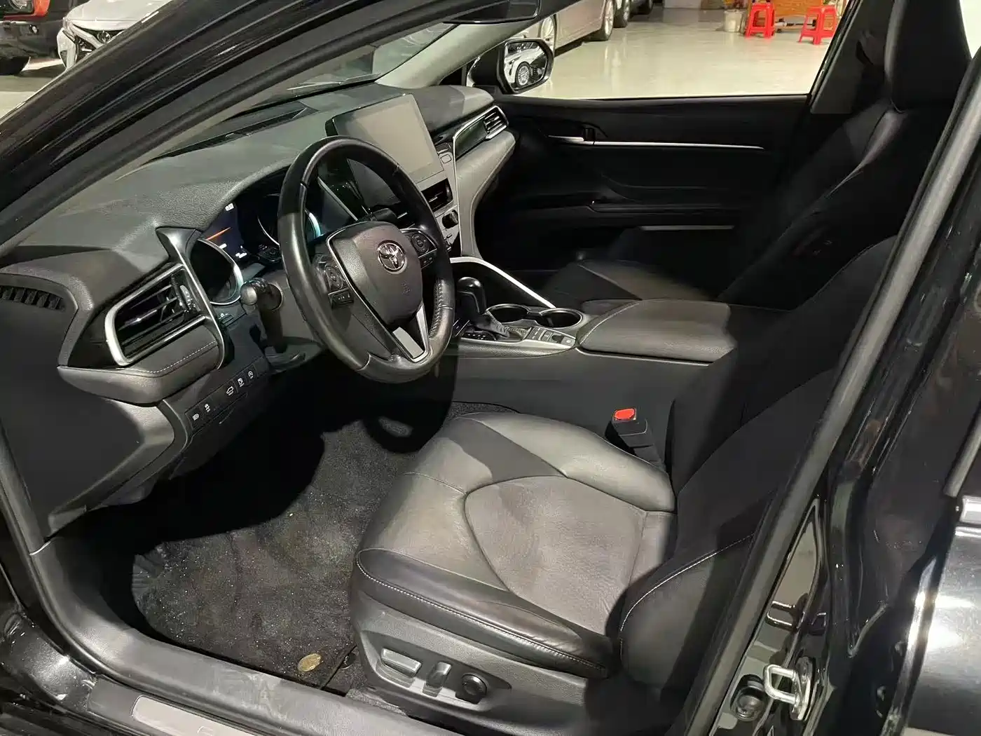 صورة 9 - Toyota Camry
