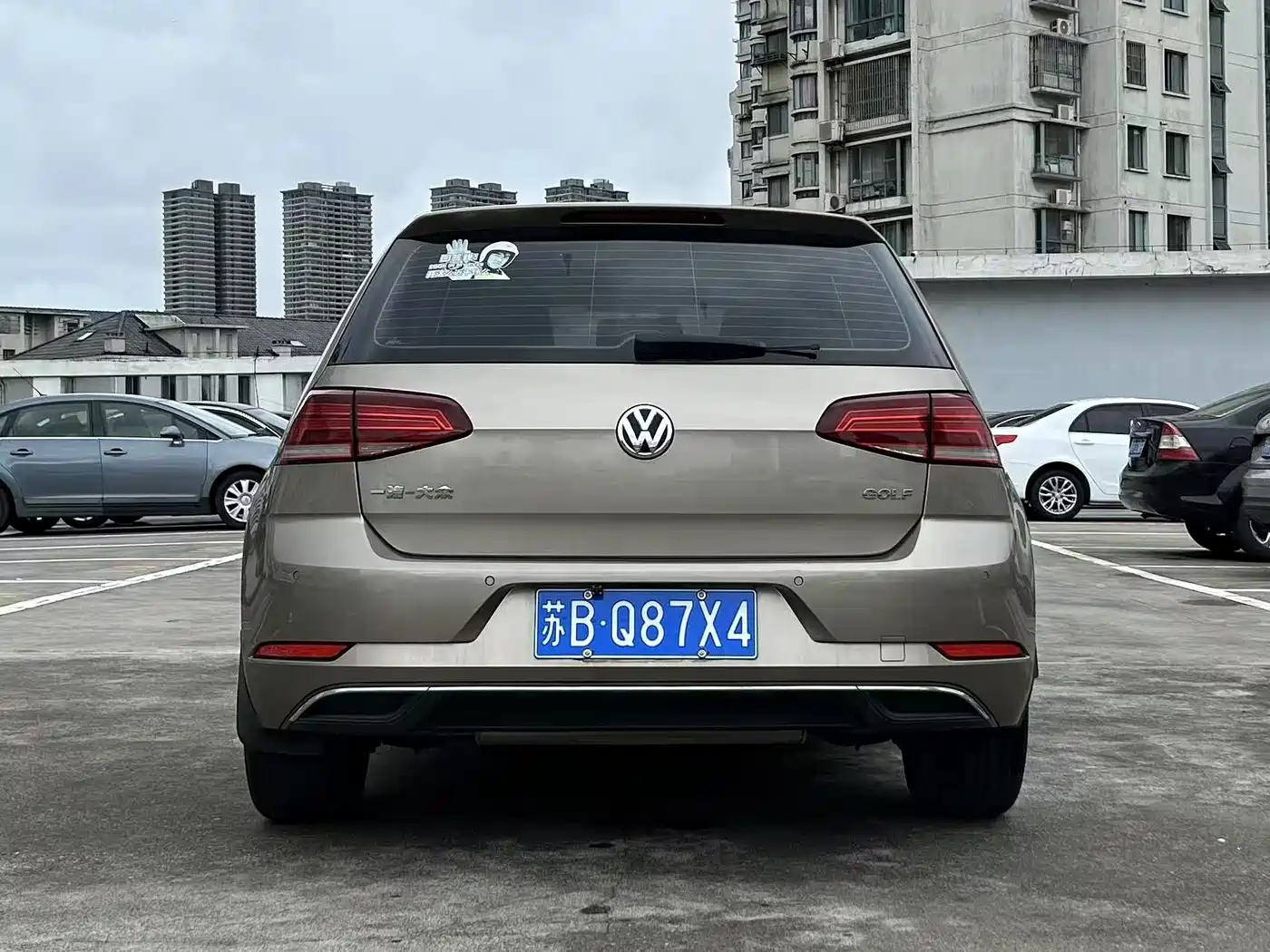 Фото 9 - Volkswagen Golf
