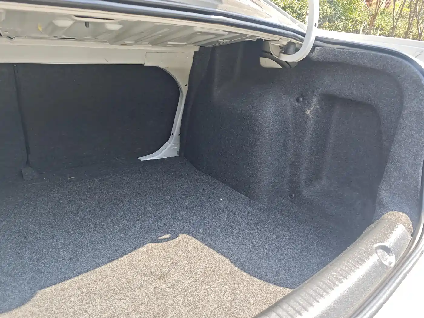 Volkswagen Lavida 2013 1.4TSI DSG Comfort Edition фото 23