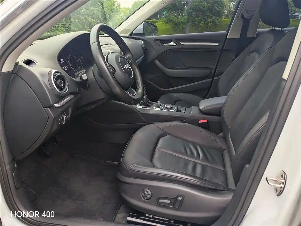 Audi A3 2014 Sportback 35 TFSI Automatic Comfort фото 12