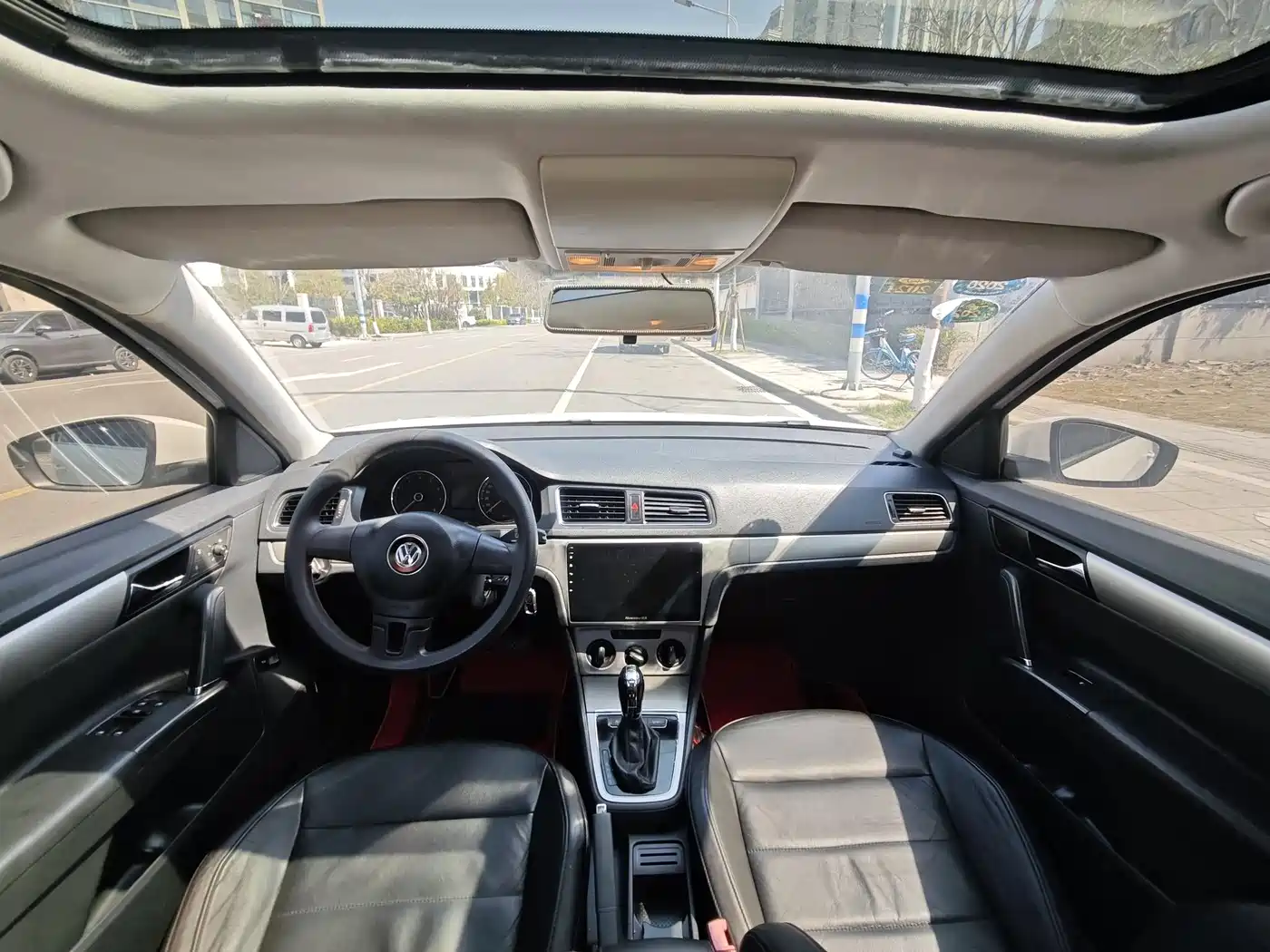 Volkswagen Lavida 2013 1.4TSI DSG Comfort Edition фото 10