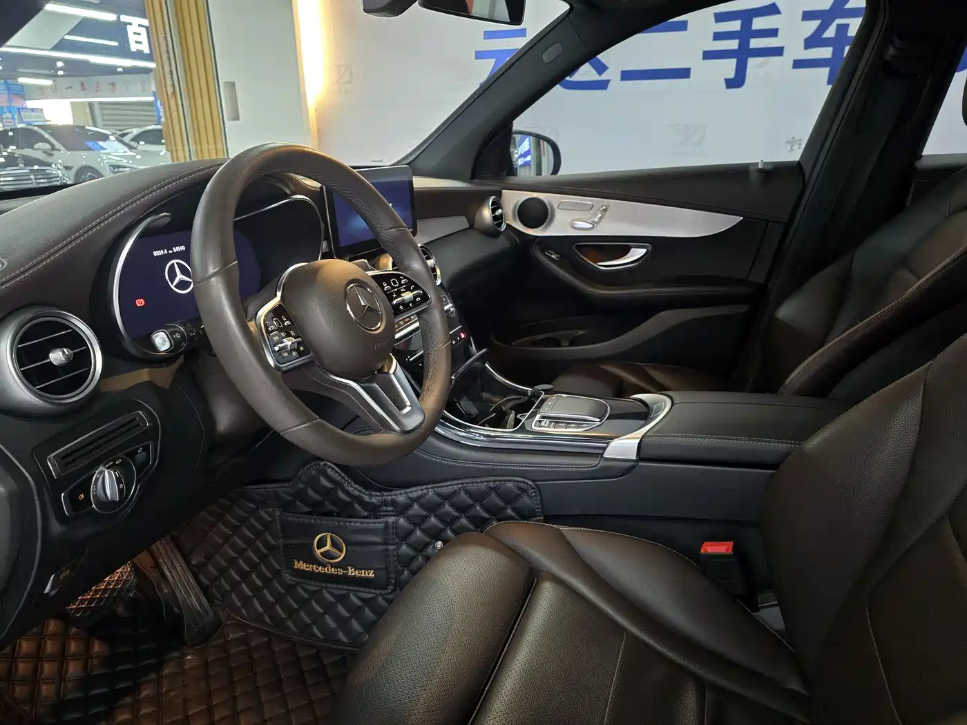 Mercedes-Benz GLC 2021 GLC 260 L 4MATIC Sporty фото 5