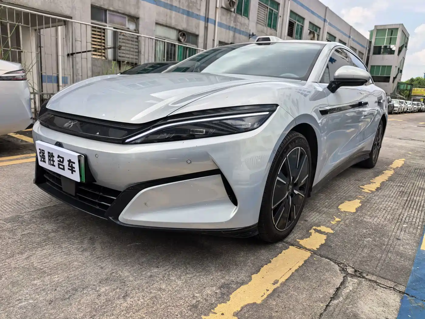 BYD Han L 2025 2025 EV 701KM LiDAR Premium
