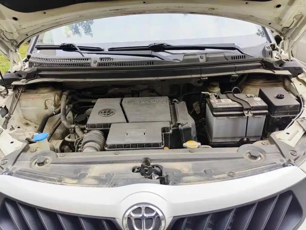 Zhonghua V3 2016 2016 1.5L Manual Comfort