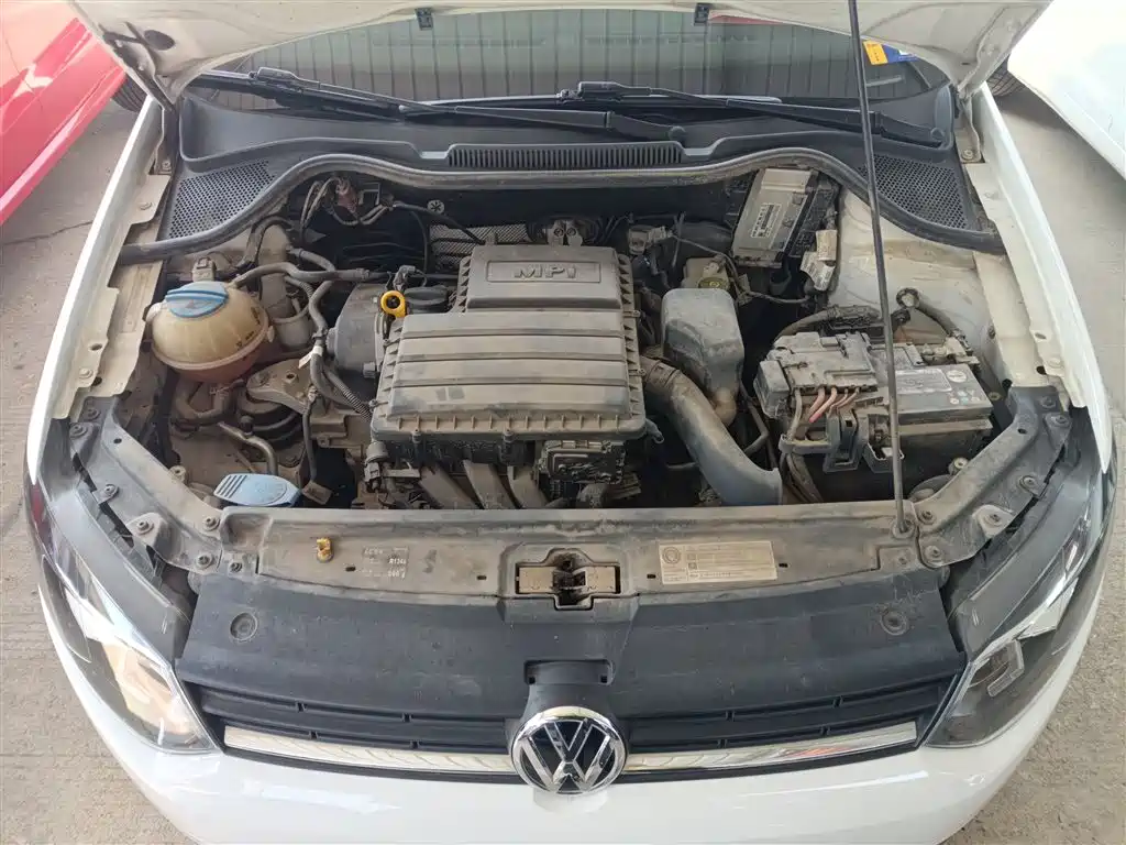 Volkswagen Polo 2018 1.5L Auto Safe Drive фото 20
