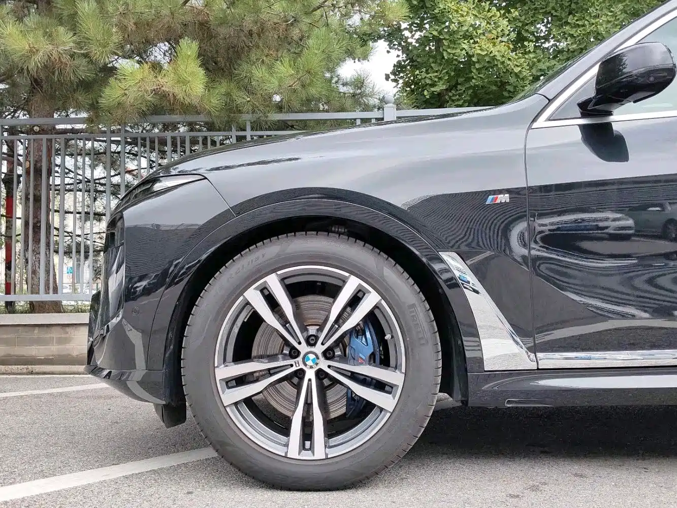 BMW X7 2026 2023 xDrive40i Exclusive M Sport Package