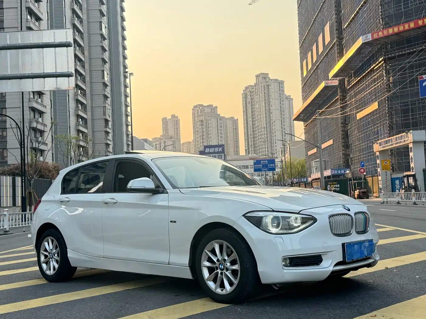 BMW 1 Series (Import) 2013 Facelift 116i Urban Model фото 3