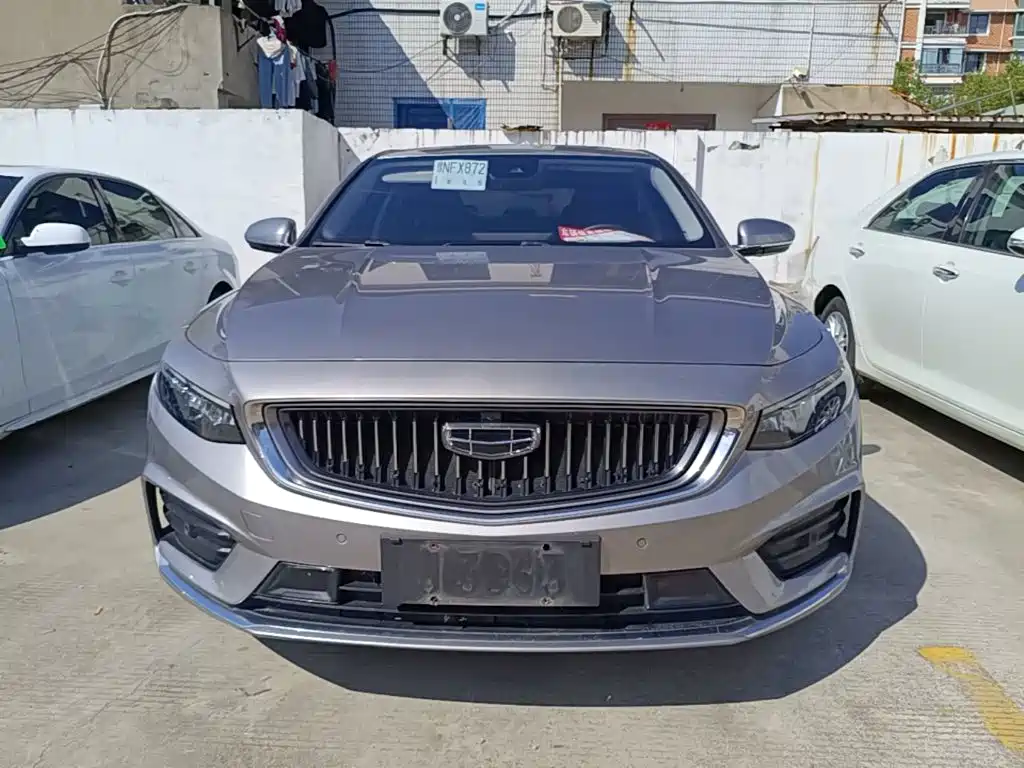 Фото 3 - Geely Preface