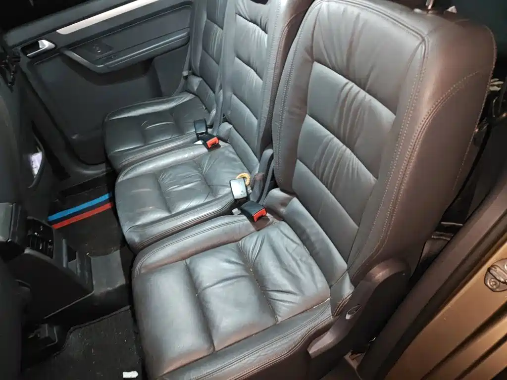 صورة 13 - Volkswagen Touran