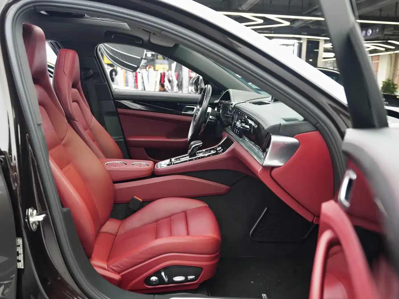 Porsche Panamera 2019 Panamera 2.9T фото 6