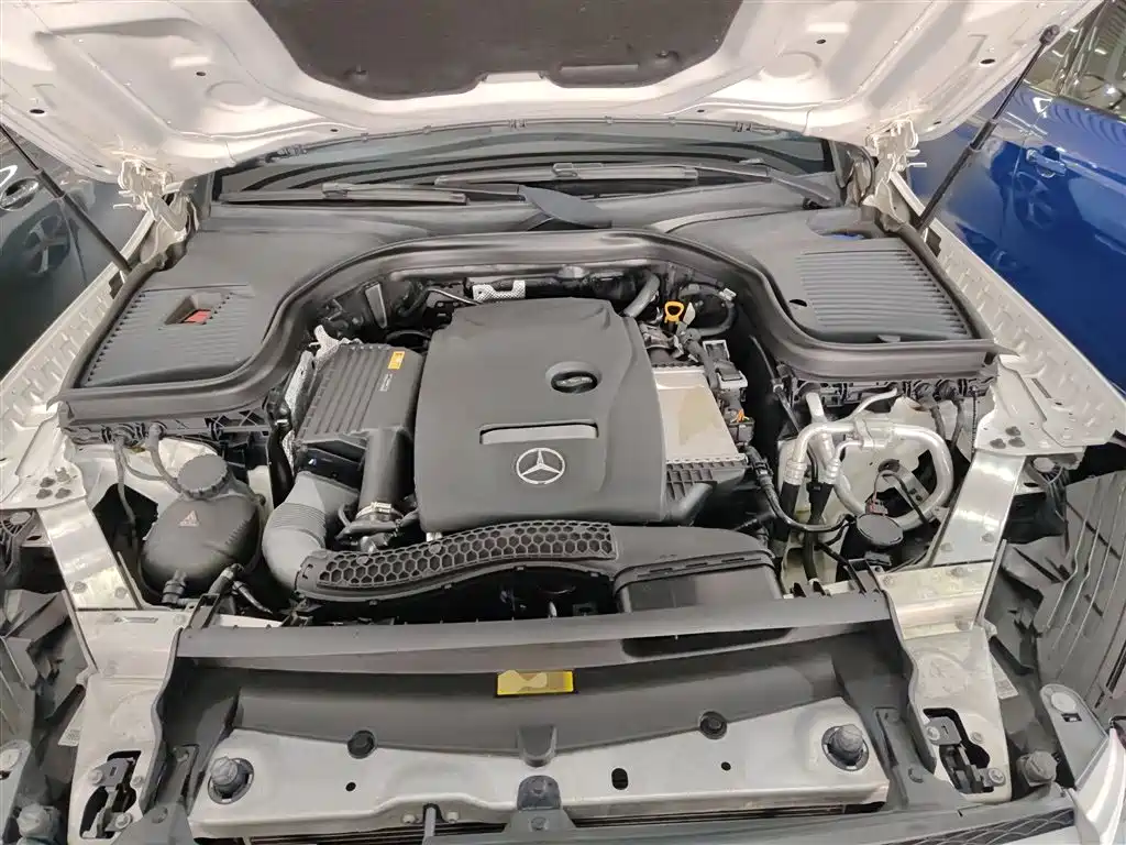 Mercedes-Benz GLC 2019 GLC 260 4MATIC Luxury фото 16