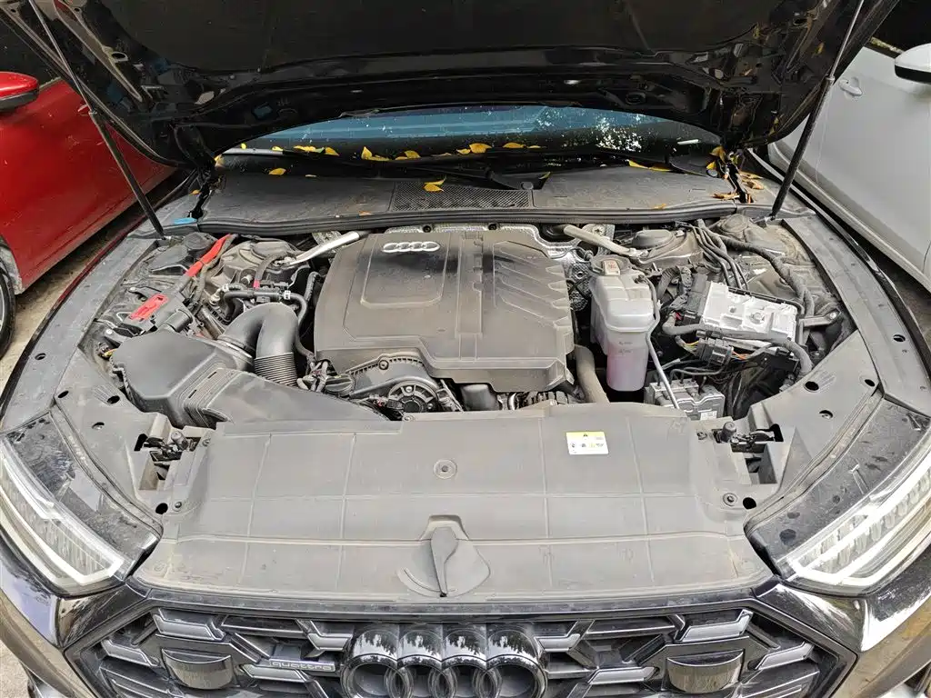 Audi A7L 2024 45 TFSI quattro Black Warrior Edition фото 11