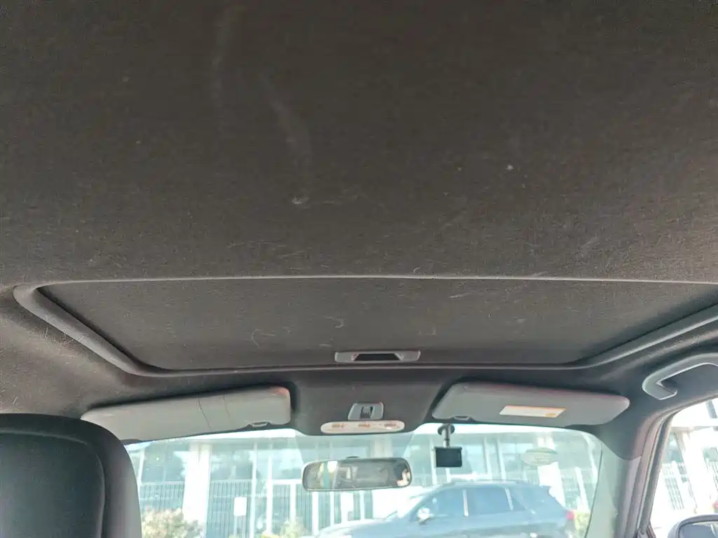 INFINITI ESQ