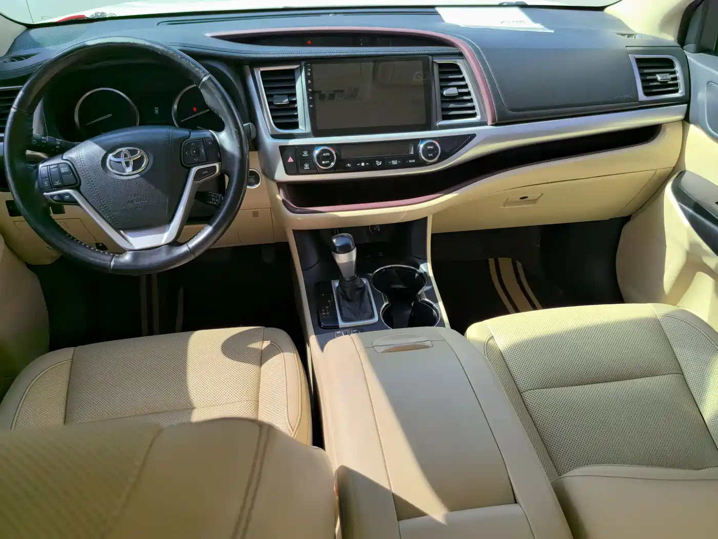 Toyota Highlander 2015 2.0T AWD Luxury Edition 7-seater фото 11