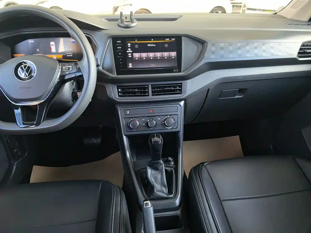 VOLKSWAGEN TU KAI