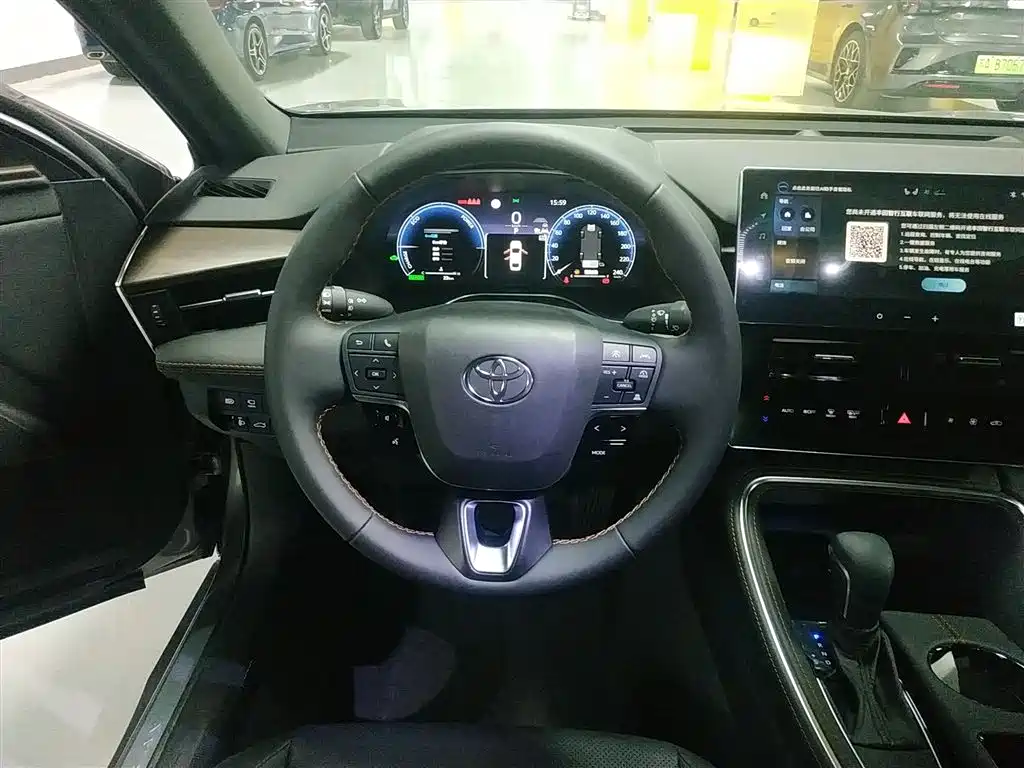 Toyota Avalon 2024 Model Hybrid 2.5L XLE Prestige Edition фото 7