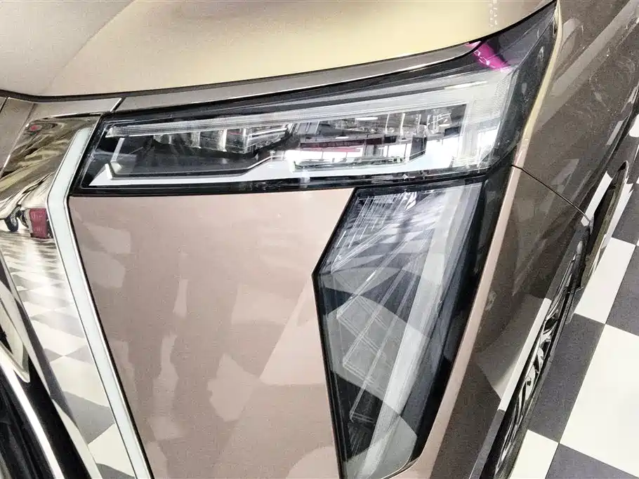 GAC Trumpchi Trumpchi M8 2023 Model Master Series 400T Ultimate Edition фото 5