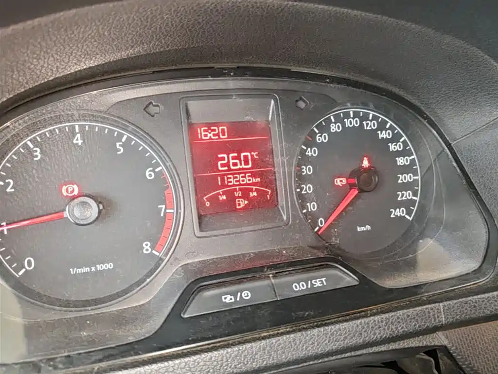 Volkswagen Jetta 2013 1.4L Manual Fashion фото 19
