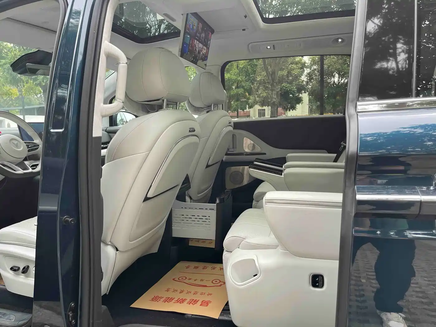 Voyah Auto Voyah Dreamer 2025 PHEV AWD Flagship Kunpeng Edition фото 14
