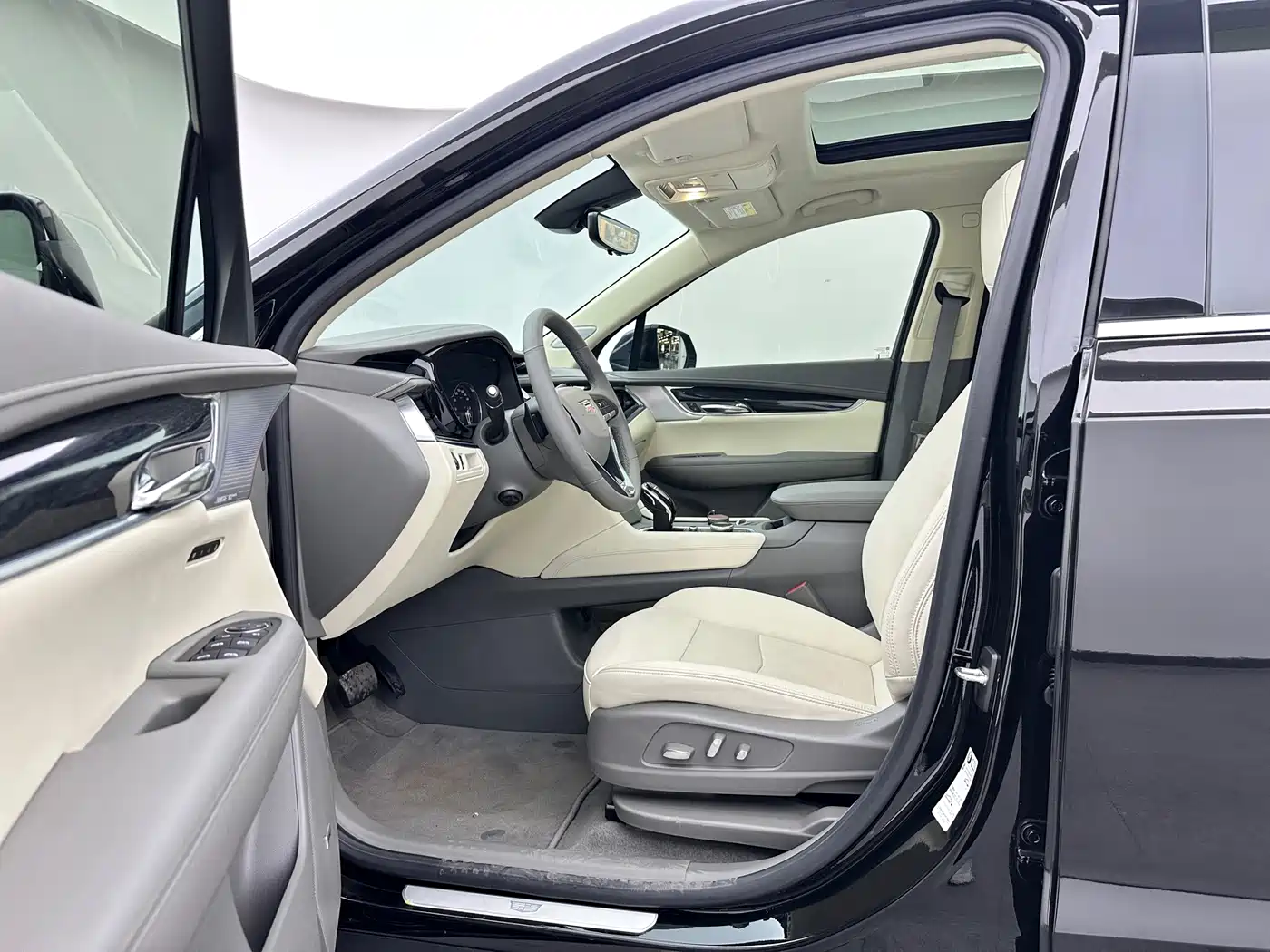 Cadillac XT6 2022 2.0T 6-Seater 4WD Luxury Edition фото 12