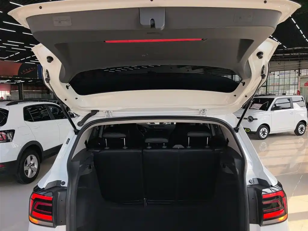 VOLKSWAGEN TU KAI