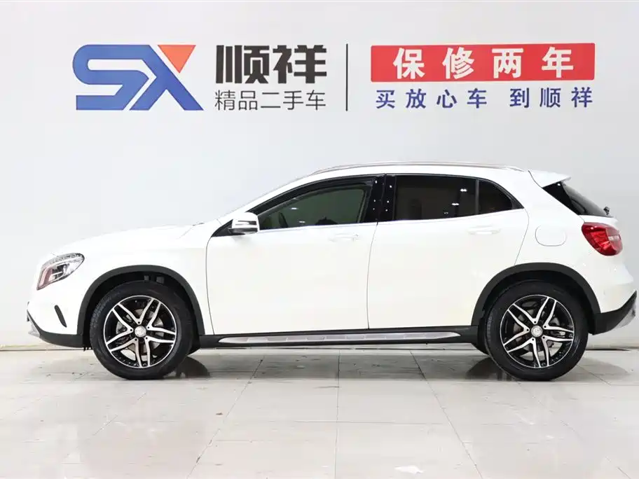 Mercedes-Benz GLA 2015 GLA 200 Fashion фото 6