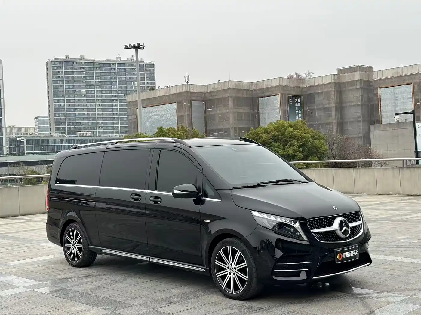 MERCEDES-BENZ V CLASS