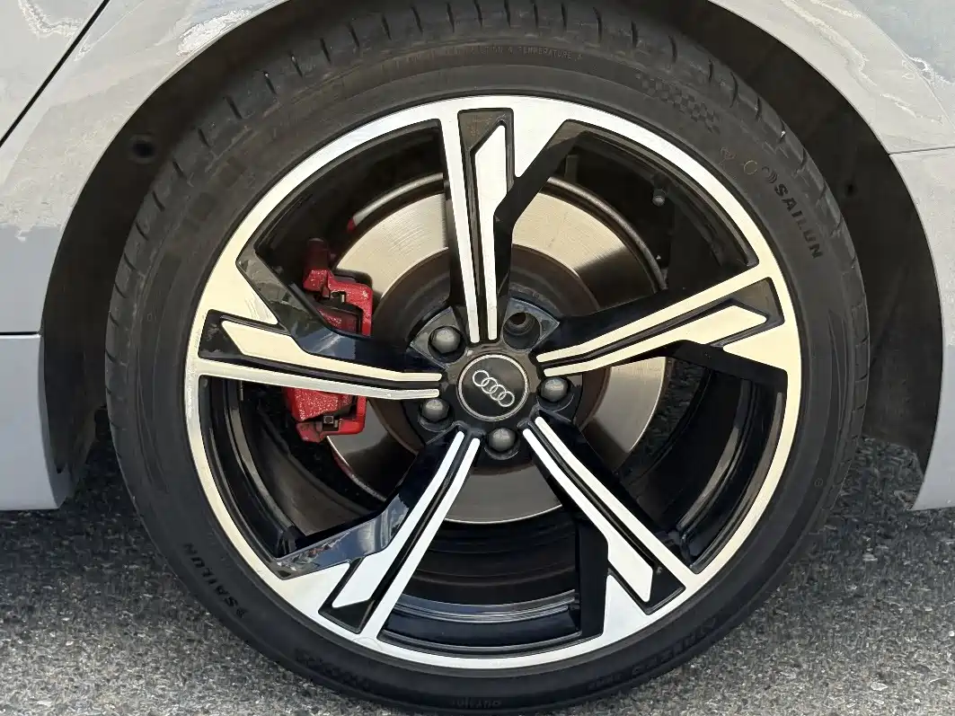 Фото 6 - Audi A5 (Import)