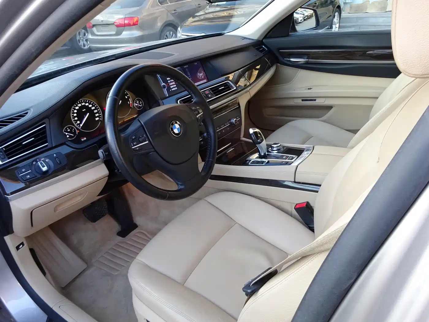 BMW 7 Series 2011 730Li Elegance фото 13