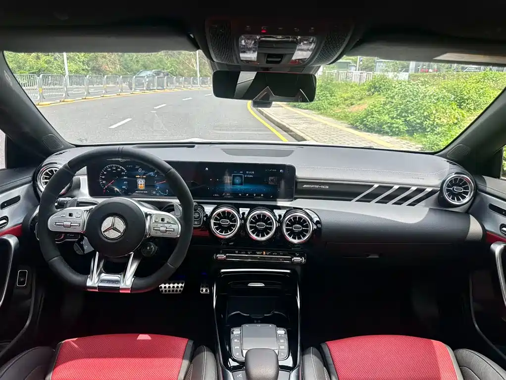 Mercedes-Benz CLA AMG 2022 AMG CLA 45 4MATIC+ фото 12