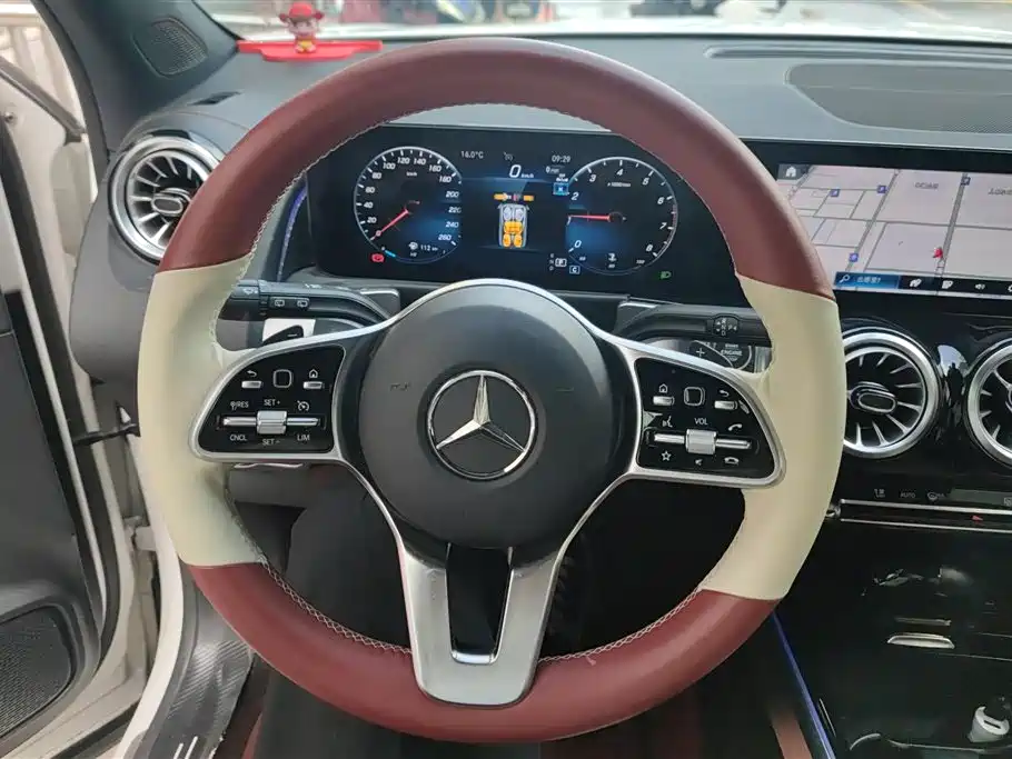 Mercedes-Benz GLB 2023 GLB 220 Style фото 14