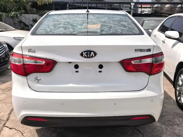 Photo 5 - Kia K2