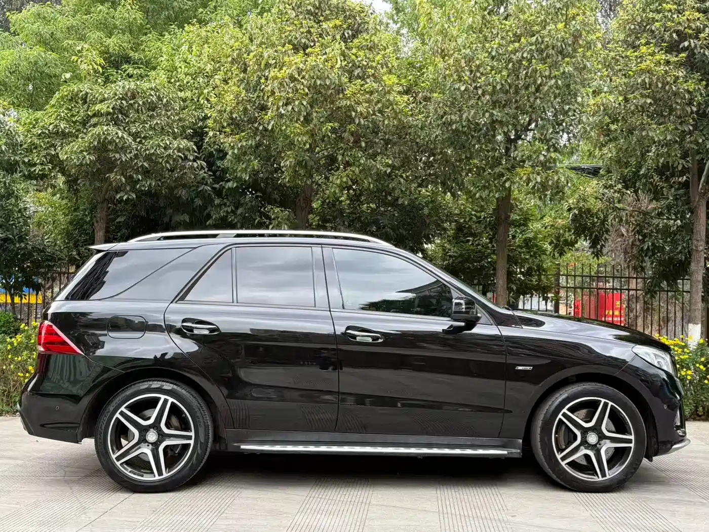 Mercedes-Benz GLE 2017 GLE 450 AMG 4MATIC фото 44