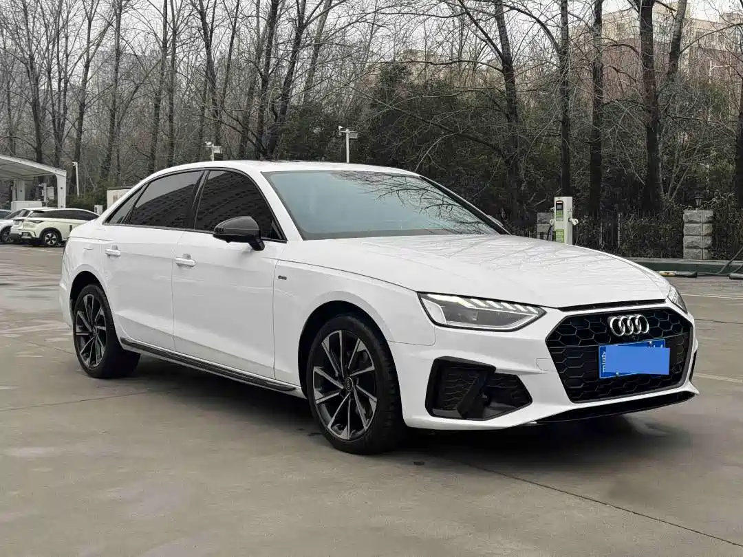 Audi A4L 2024 40 TFSI Luxury Dynamic фото 3