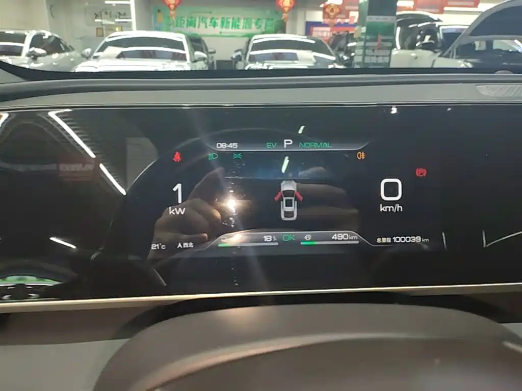 BYD Qin L 2024 DM-i 120KM Leading фото 12