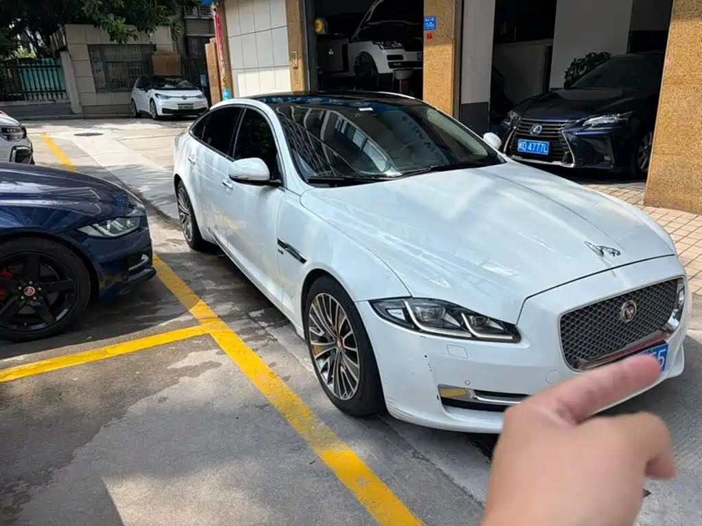 Jaguar XJ 2017 2016 XJL 3.0 SC 2WD Elegance Business Edition