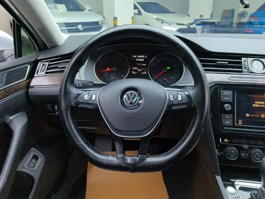 Volkswagen Magotan 2019 330TSI DSG Luxury Class China VI фото 15