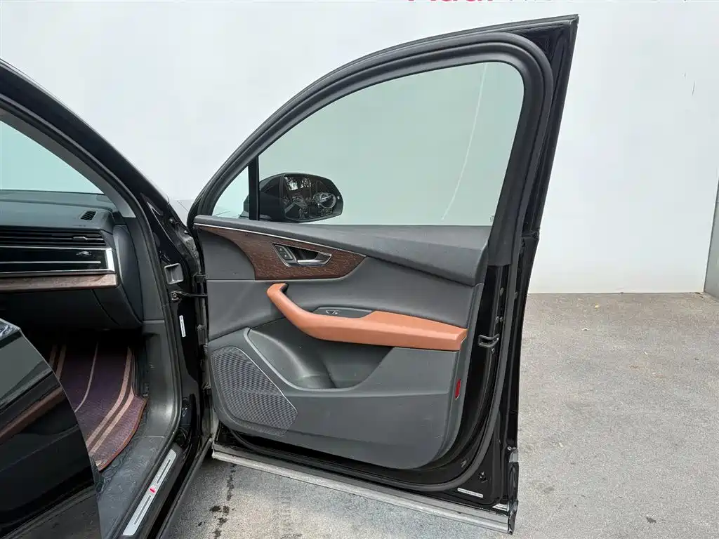 Audi Q7 2020 55 TFSI quattro S line Sport фото 18