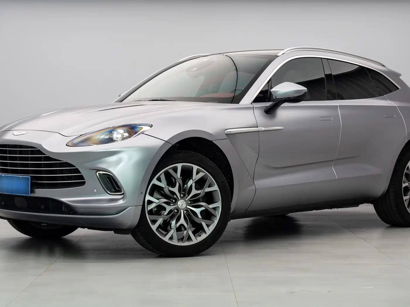 Aston Martin DBX 2022 2022 3.0T STRAIGHT-SIX