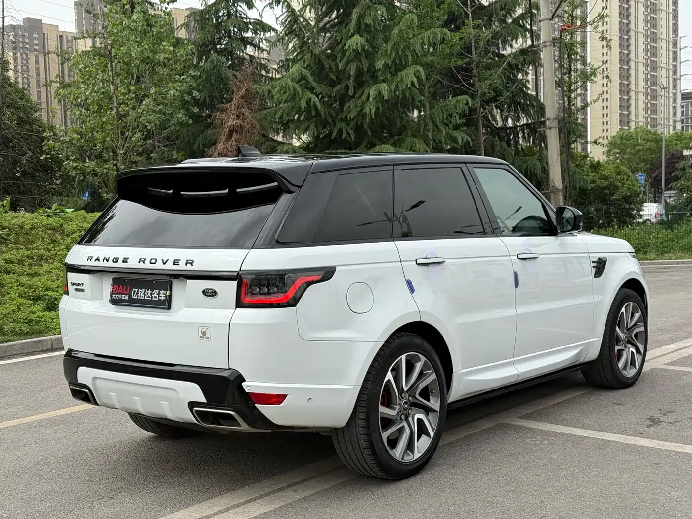 Land Rover Range Rover Sport 2018 3.0 SC V6 Fashion Genesis DYNAMIC фото 14