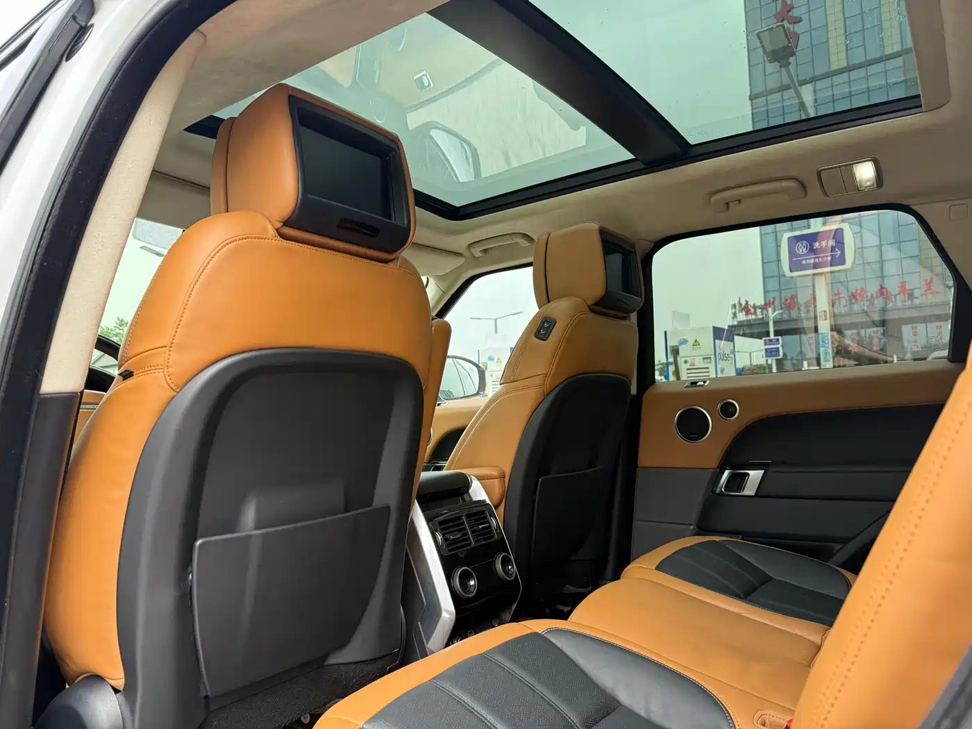 Land Rover Range Rover Sport 2018 3.0 SC V6 Fashion Genesis DYNAMIC фото 6