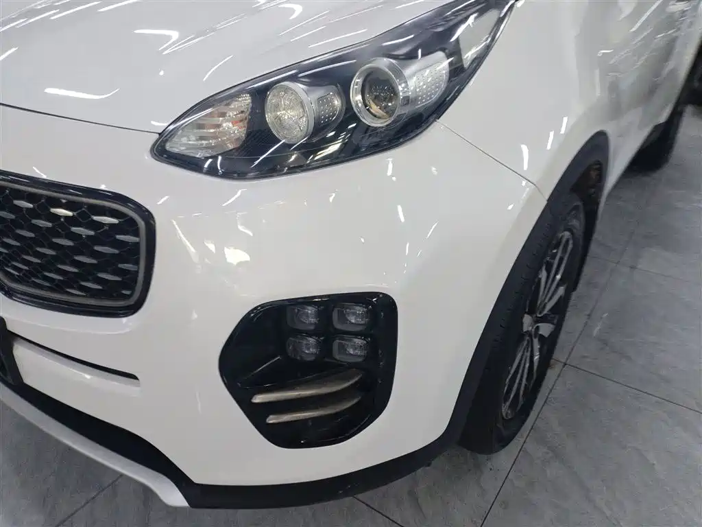 KIA KX5