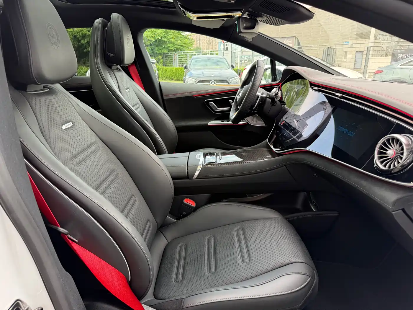 Mercedes-Benz EQE AMG 2023 AMG EQE 53 4MATIC+ фото 19