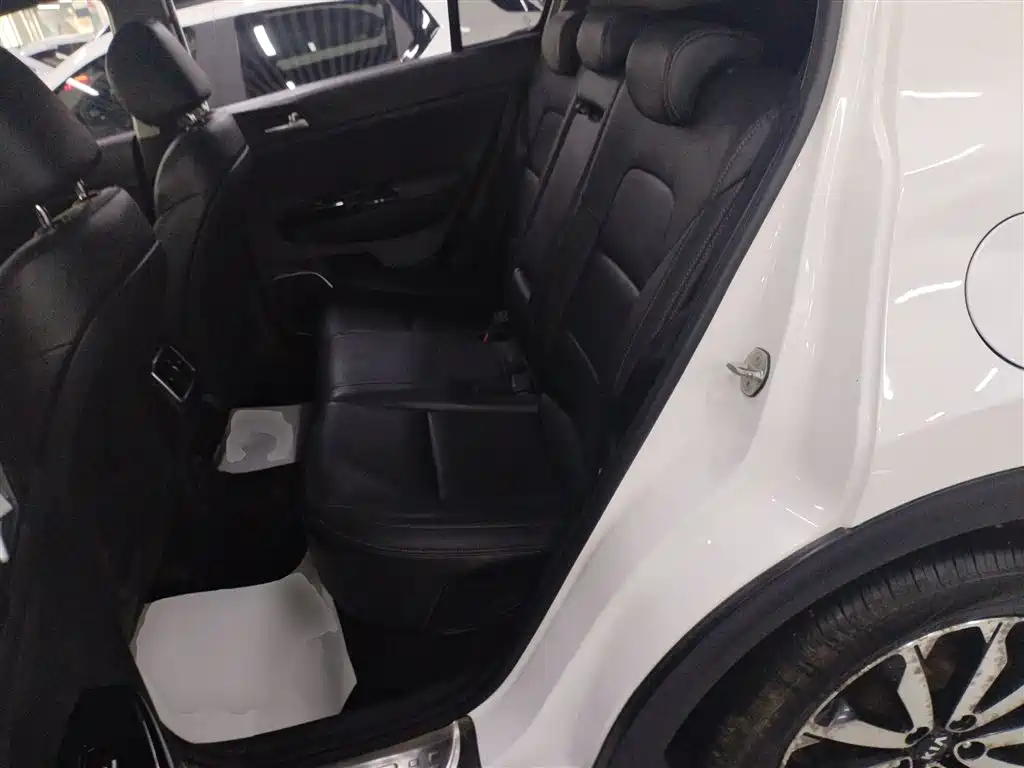KIA KX5