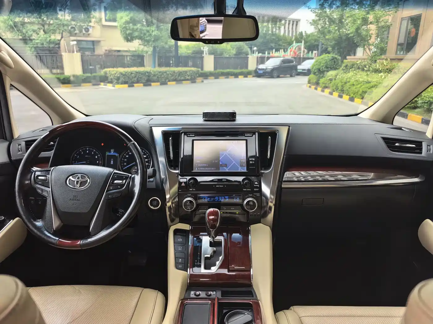 Toyota Alphard 2015 3.5L Luxury Edition фото 8