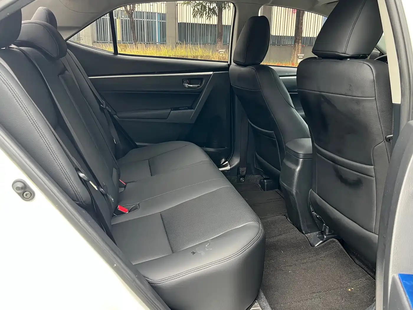 Toyota Levin 2017 Facelift 185T CVT Elite (China V) фото 11