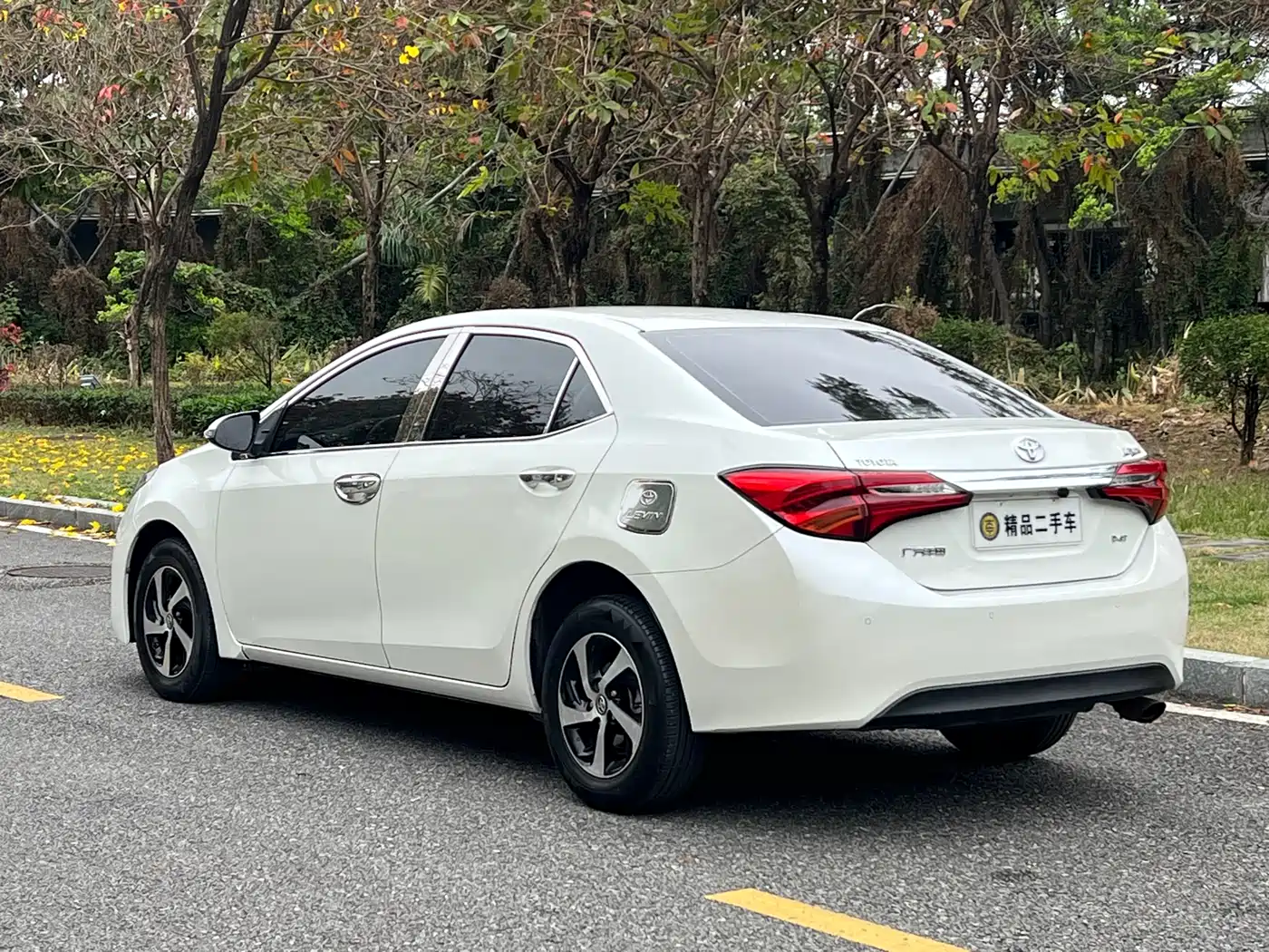 Toyota Levin 2017 Facelift 185T CVT Elite (China V) фото 5