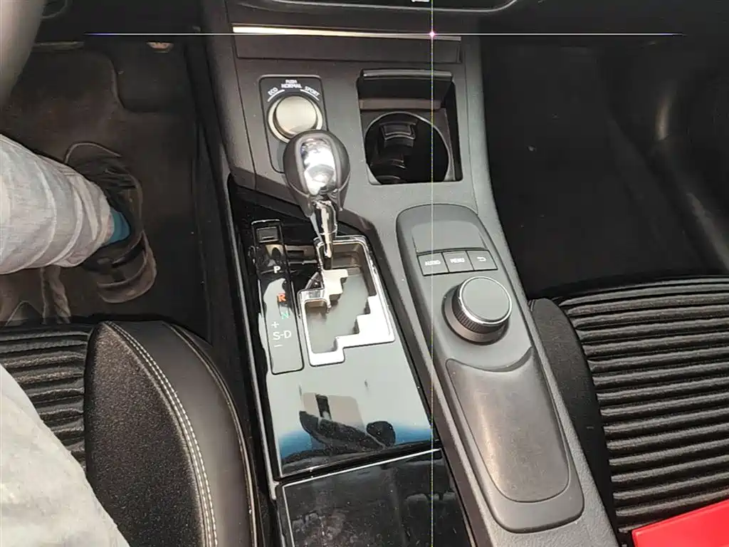 Lexus ES 2014 250 Elite Edition фото 14